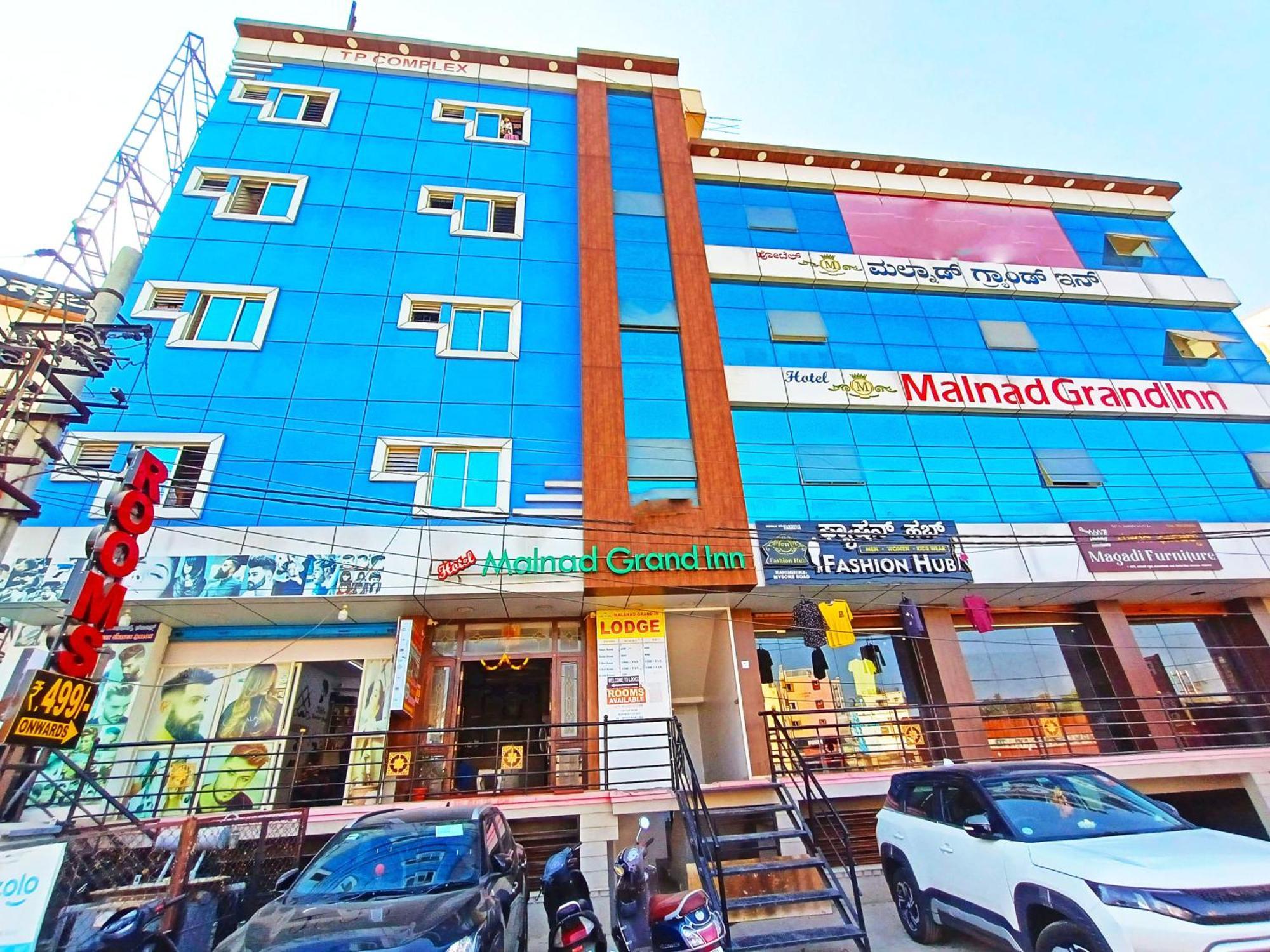 Hotel Malnad Grand Inn Kumbalgod Bagian luar foto