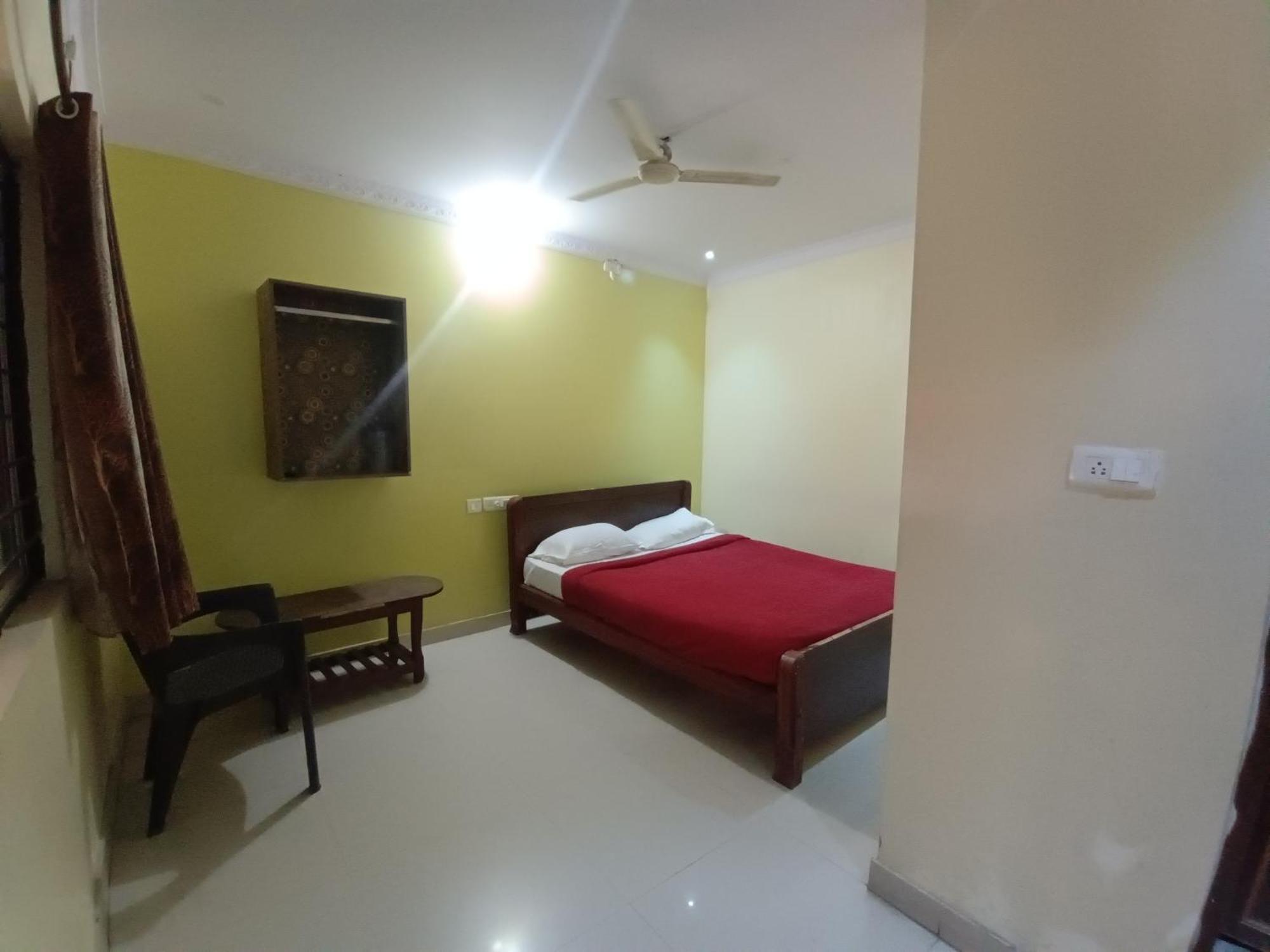 Hotel Malnad Grand Inn Kumbalgod Bagian luar foto