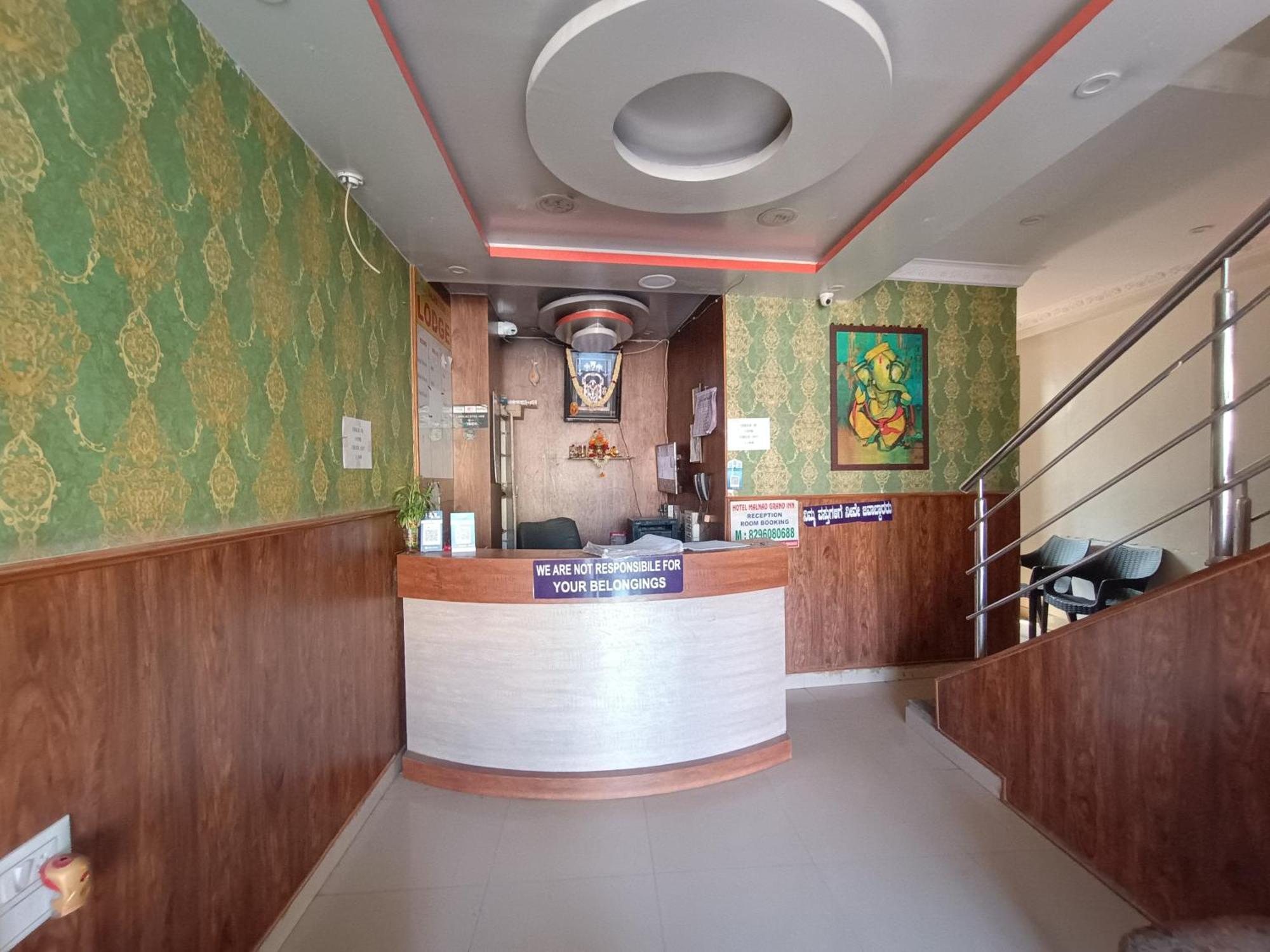 Hotel Malnad Grand Inn Kumbalgod Bagian luar foto