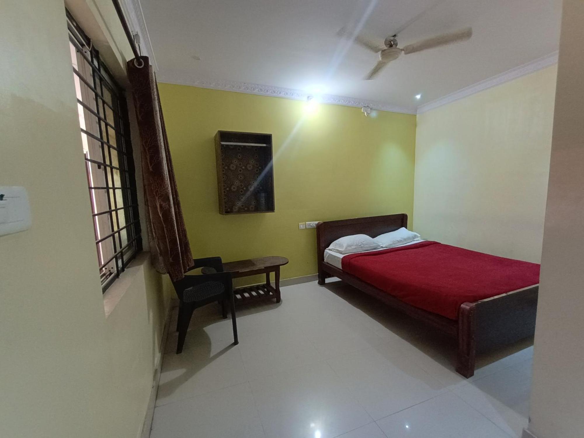 Hotel Malnad Grand Inn Kumbalgod Bagian luar foto